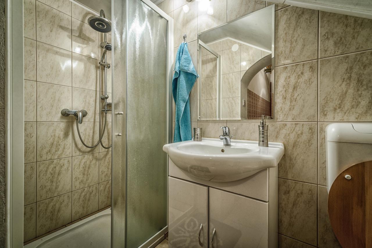 Podmelec Apartment Blaz מראה חיצוני תמונה